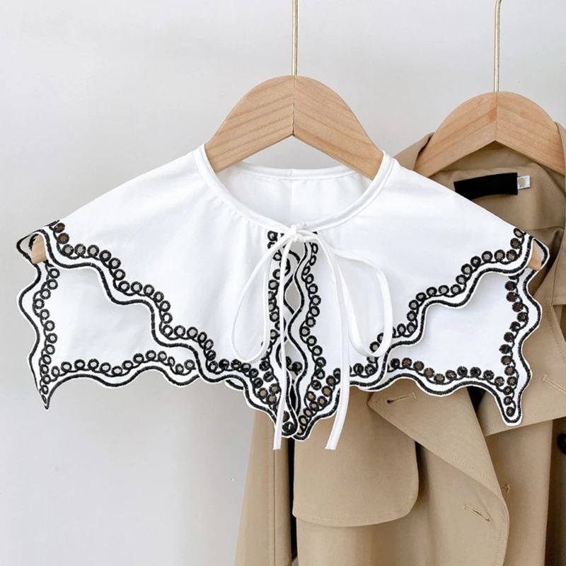 

Korean Women Girls Pointed Lapel Fake Collar Shawl Hollow Out Floral Embroidery Necklace Choker Sweet Bowknot Summer Short F42F