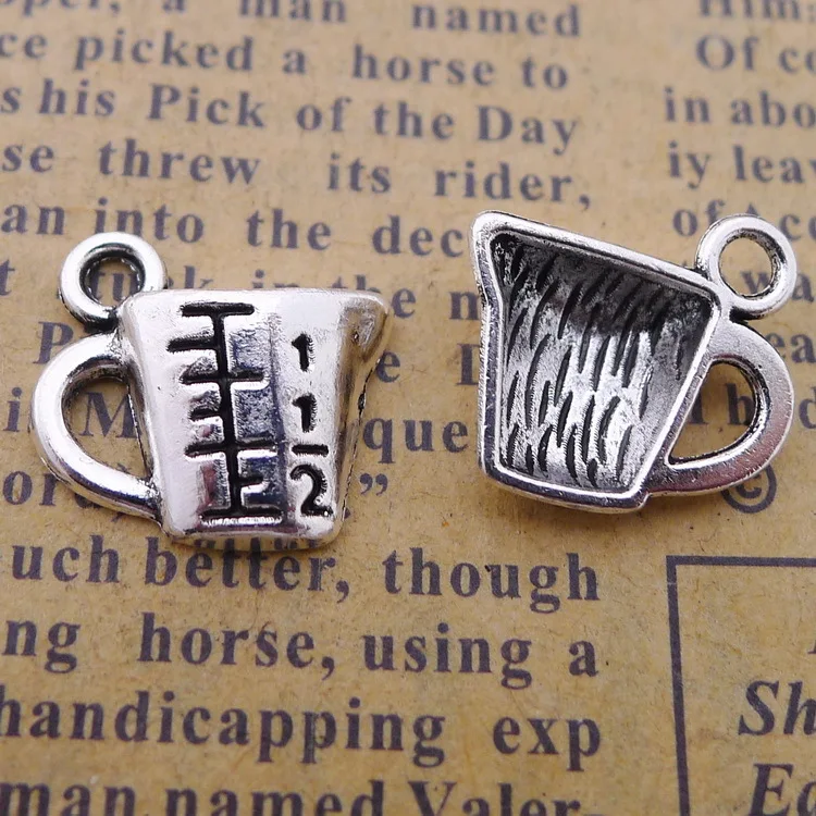 

20pcs/Lot 13x15mm Antique Silver Color Measuring Glass Cup Charms Pendant For Jewelry Making DIY Jewelry Findings