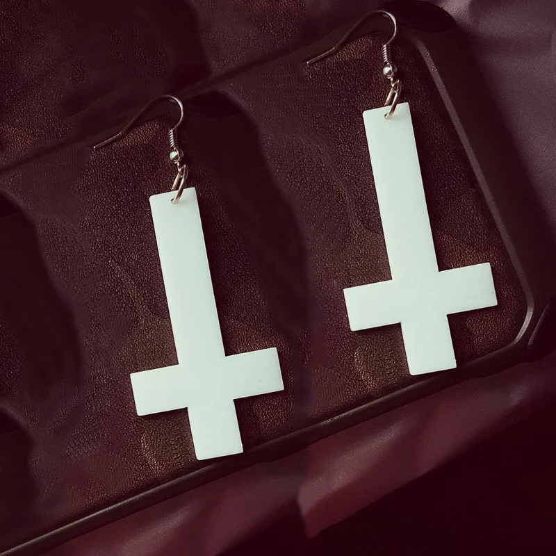 White Cross Нео-готика, Харадзюку стиль перевёрнутый крест серьги пентаграмма модные классические Асимметричная акриловые серьги Для женщин pendientes E18038 - Окраска металла: White Cross