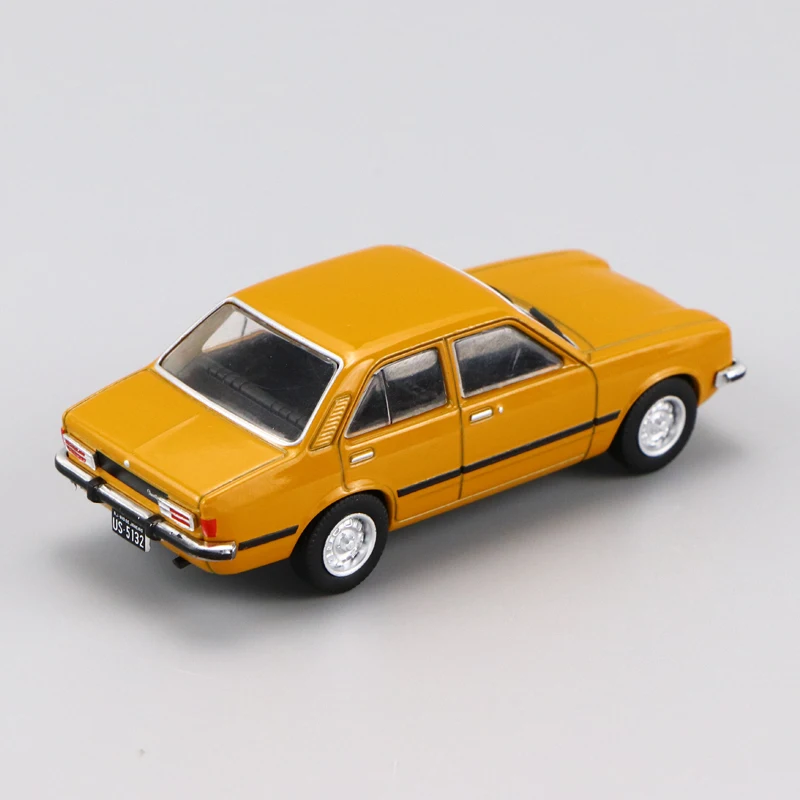 1:43 IXO CHEVROLET CHEVETTE SL 4 PORTAS 1979 коллекционные модели автомобилей игрушки идеальный