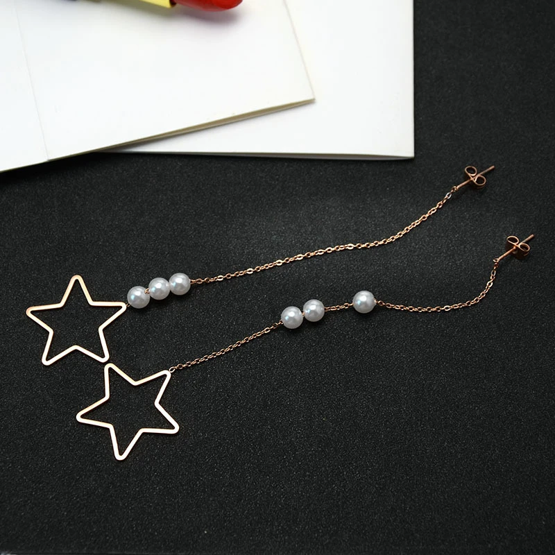

TOSOKO Stainless Steel Jewelry Hollow Out Five Pointed Pearl Earrings Fashion Long Eardrop BSF107