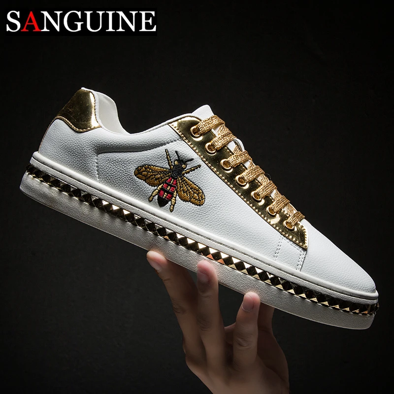 Мужские кроссовки на платформе черные повседневные толстой подошве спортивная