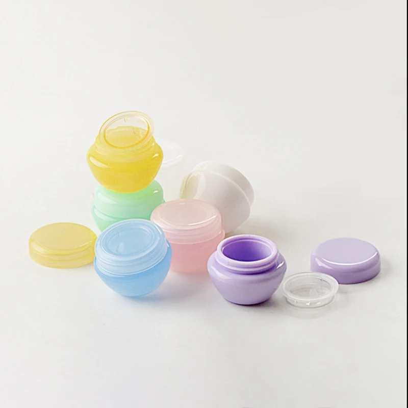 

1 pcs 5G/5ML Empty Container Jars with MultiColor Lids for Powder Makeup Cream Lotion, Lip Balm Cosmetic Samples