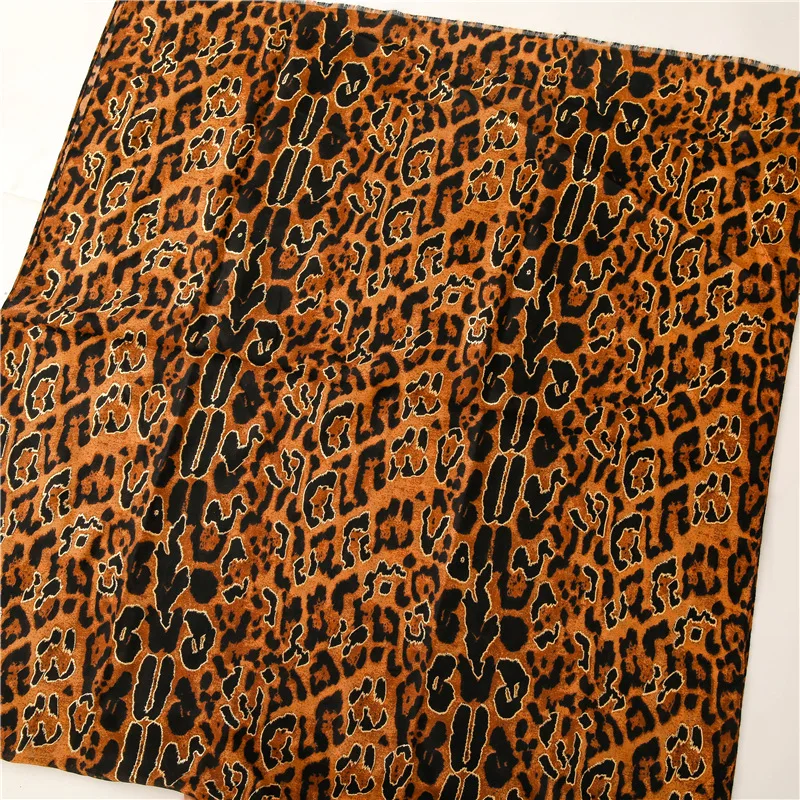 

Autumn Fashion Gold Lurex Leopard Fringe Viscose Scarf Lady High Quality Hijab Shawls and Wraps Female Foulards Echarpe Designer