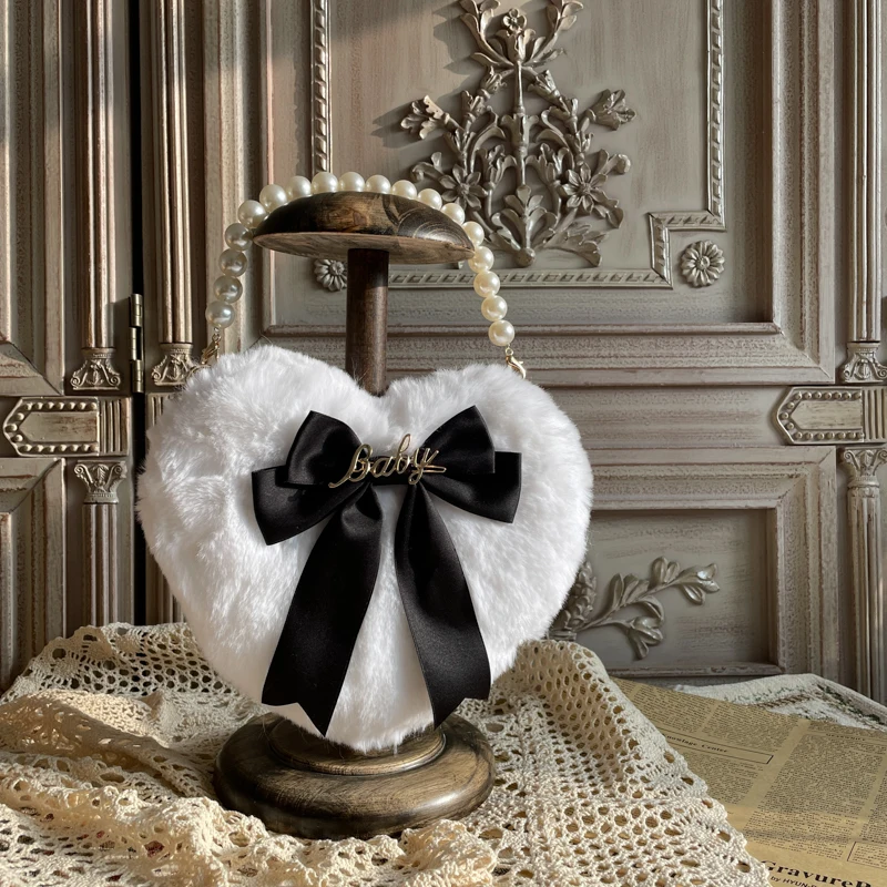 

Сумка Lolita в форме сердца с жемчужной цепочкой, белая сумка ручной работы с плюшевой подвеской в форме сердца, Портативная сумка через плечо