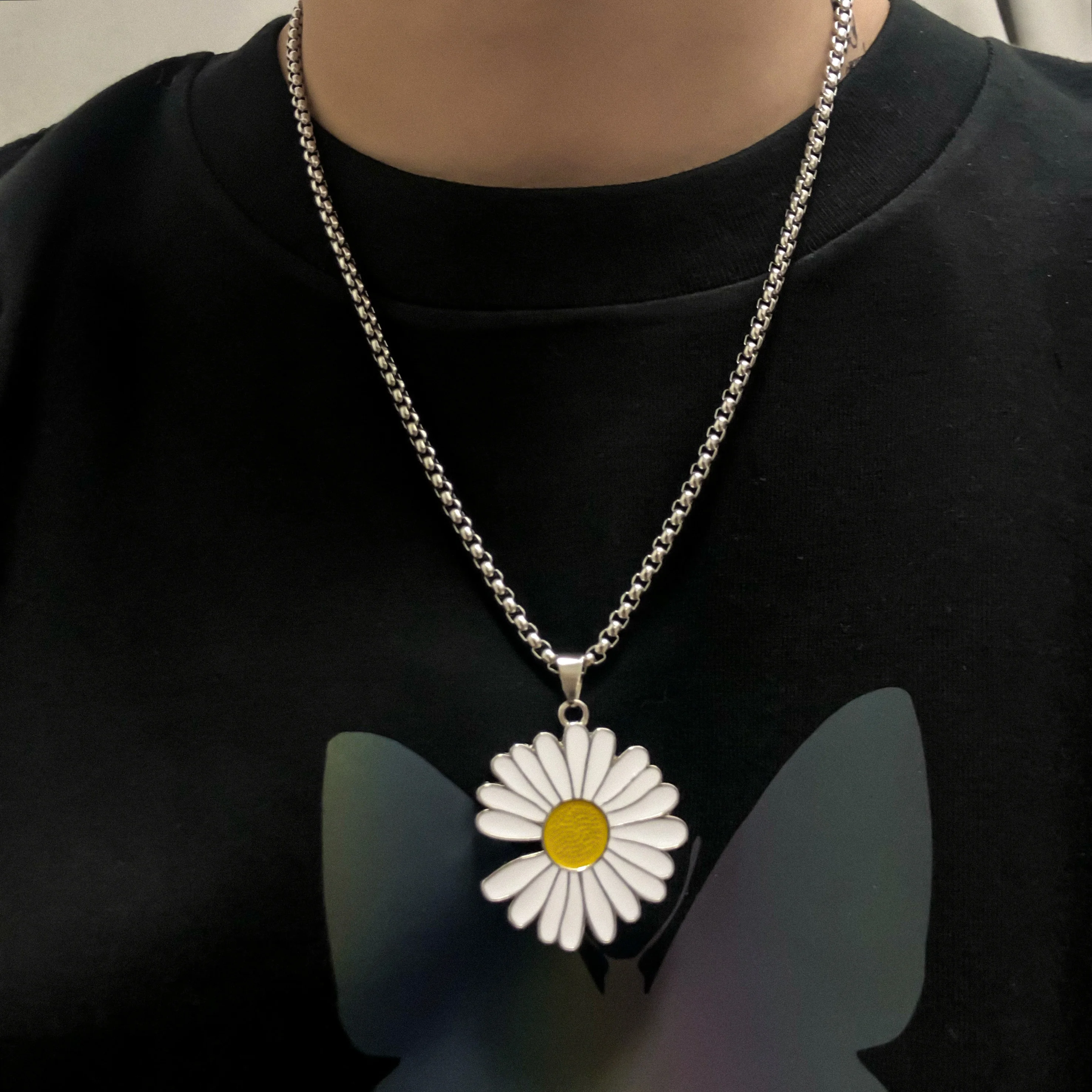 

Boys and couples simple Zou Ju pendant jewelry necklace decoration chain