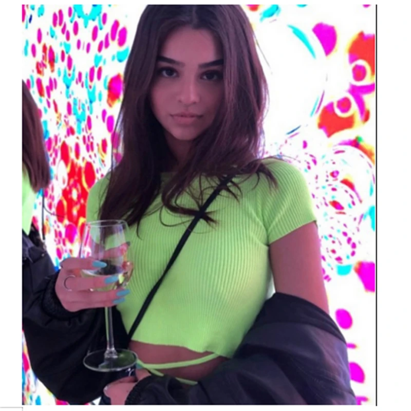 

2020 Fashion Trend Women Sexy Knitted Crop Top Short Sleeve Cross Tie Up Wrap Navel Solid Slim Fitting New Summer T-shirt Tees