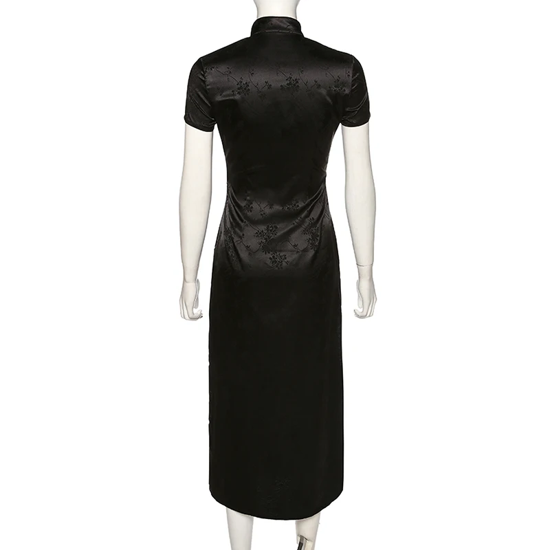 

Black Women Mandarin Neck Short Sleeve Slim Side High Split Cheongsam Goth Female Dark Embroidery Party Bodycon Dress