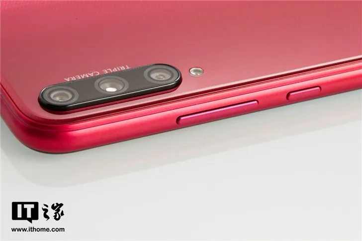 Стоковые Honor Play 3 сотовые телефоны Kirin 710F Восьмиядерный 6,3" ips 1560X720 6 ГБ ОЗУ 64 Гб ПЗУ 9,0 МП GPU TURBO Android смартфон