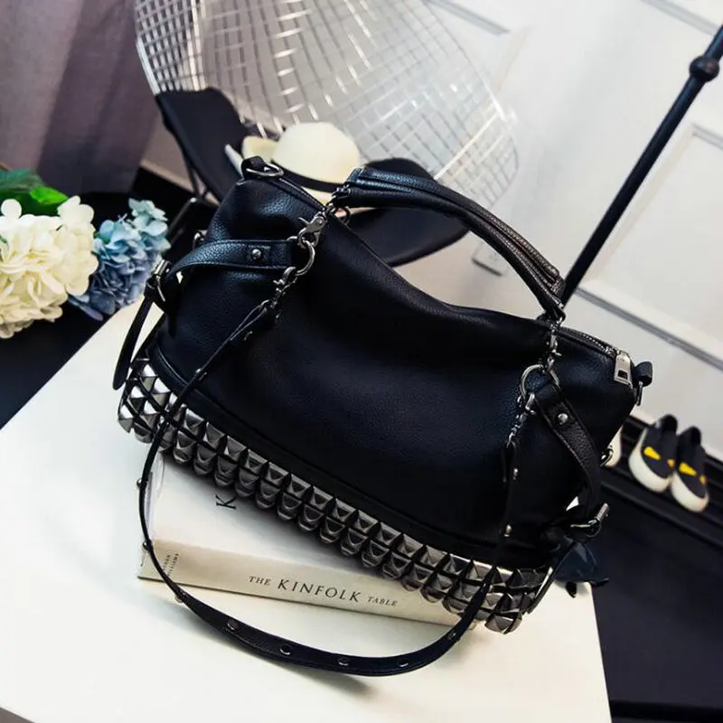 Женская сумка Кроссбоди с заклепками на цепочке|Сумки ручками| |