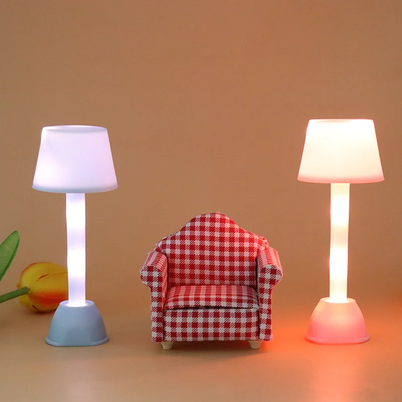 

Miniature Street Lamp Statue Bonsai Ornaments Miniatures Dollhouse Road Light Model Resin Craft Micro Landscape Home Decor