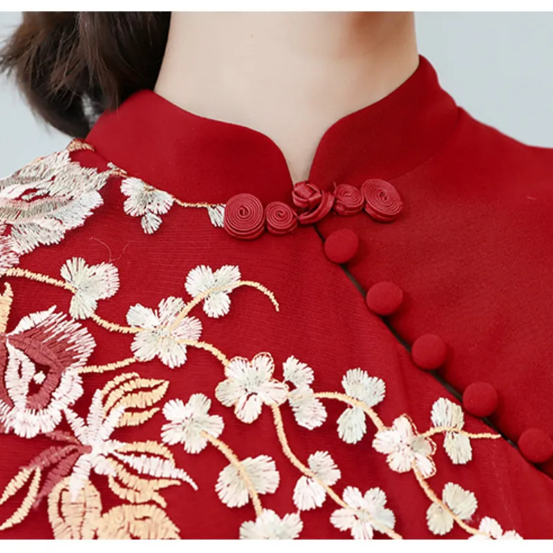 

New 2021 Fashion Red Embroidery Party Modern Cheongsam Long Split Dress Women Long Sleeve Qipao Traditional Chinese Clothes