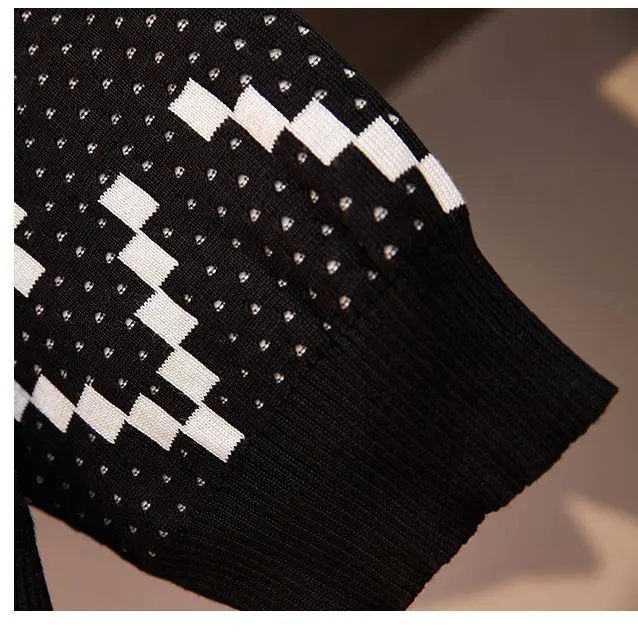 Женский трикотажный Костюм-двойка с высоким воротником и брюками |