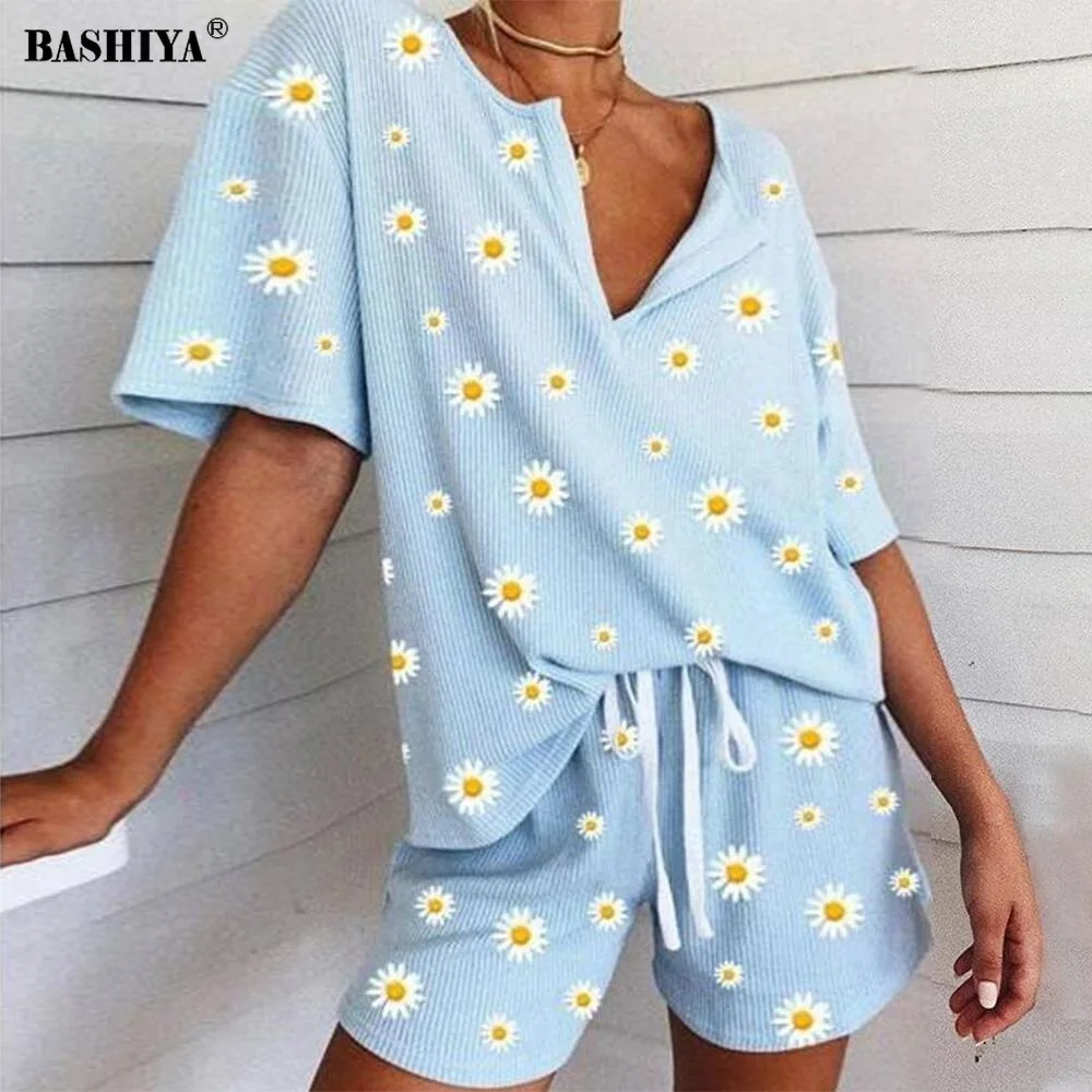 

Women's Sleepwear Daisy Floral Print Short Set Pajamas for Women Pajama Set Sweet Short Sleeve T Shirts & Shorts Summer Pijama