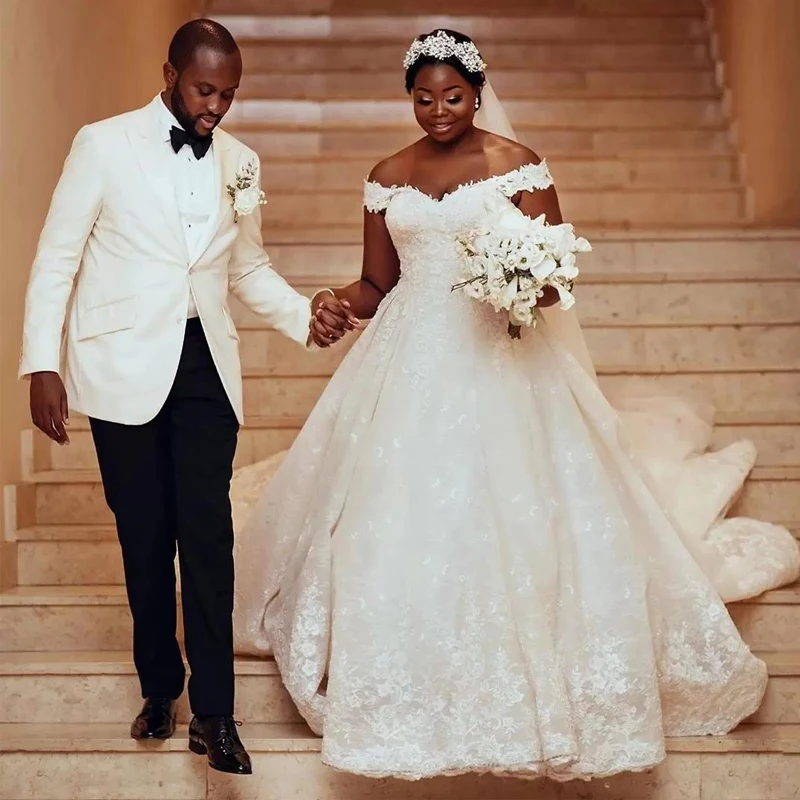 

Off the Shoulder Plus Size Wedding Dresses Lace Appliques Organza Bridal Gowns Court Train African Womens Robe De Mariee 2022