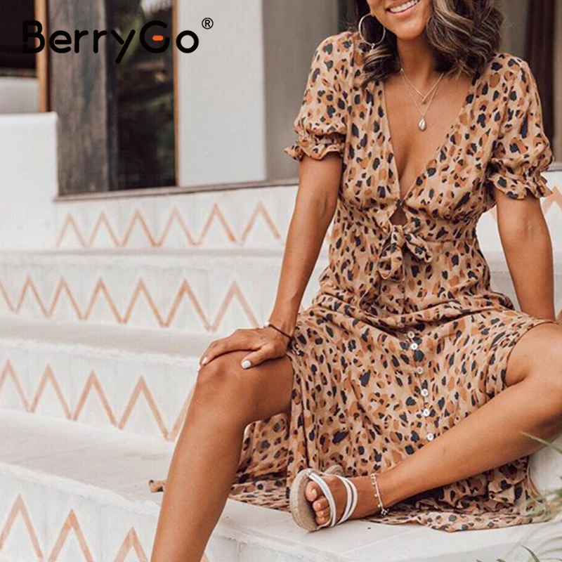 BerryGo сексуальное леопардовое платье с V образным вырезом и вырезами на пуговицах