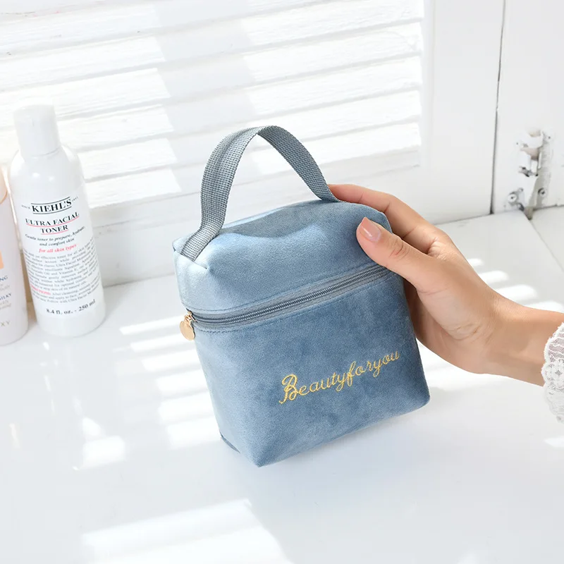 

1 pc Mini Women Velvet Cosmetic Bag Solid Make Up Bag Waterproof Travel Toiletry Storage Bag Makeup Case Lipstick Handbag Pouch
