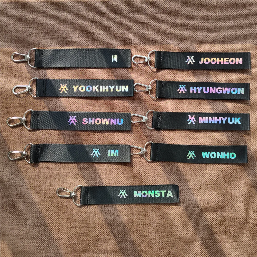 

1pcs Kpop Monsta X lanyard Laser Dazzling keychain Mobile Phone Name Strap pendant Key Chain new arrivals Hang buckle