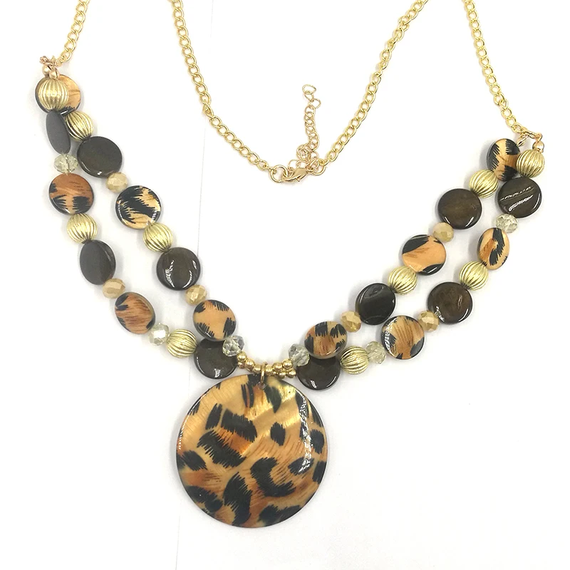 Винтажное ожерелье чокер в стиле США цепочка с подвеской виде большой ракушки