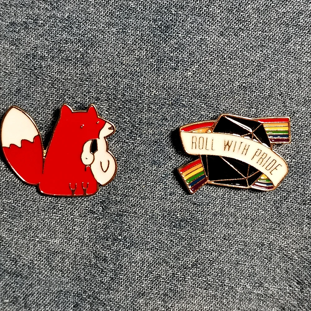 

Fox and Jewel Medal Enamel Pin Cute Cartoon badge brooch Lapel pins Jeans shirt Jewelry Gift Brooches For women