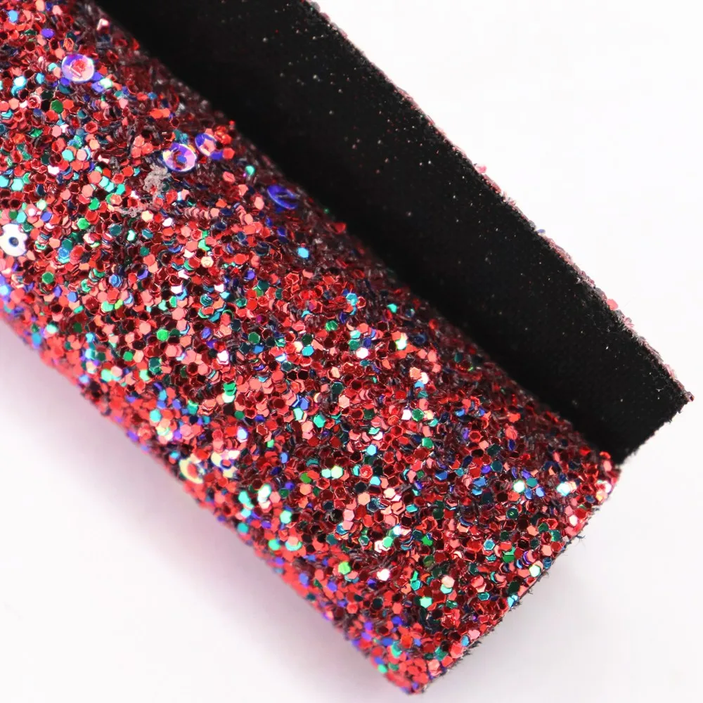 Рулон из мягкой розовой кожи с синим и зеленым миксом 30x134 см разноцветная