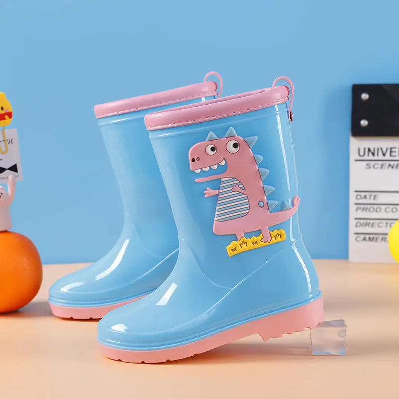 Детские непромокаемые ботинки с мультяшным динозавром цветные галоши высокие