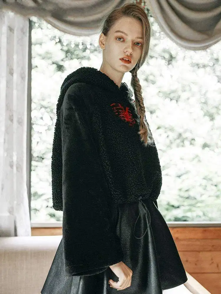 Панк рейв женские готические Сердца Вышитые Лоскутные замшевые толстовки PT-419WY |