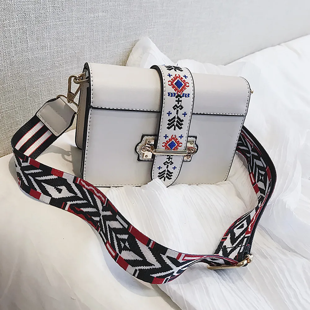 Маленькая квадратная сумка трендовая дикая диагональная женская на одно плечо