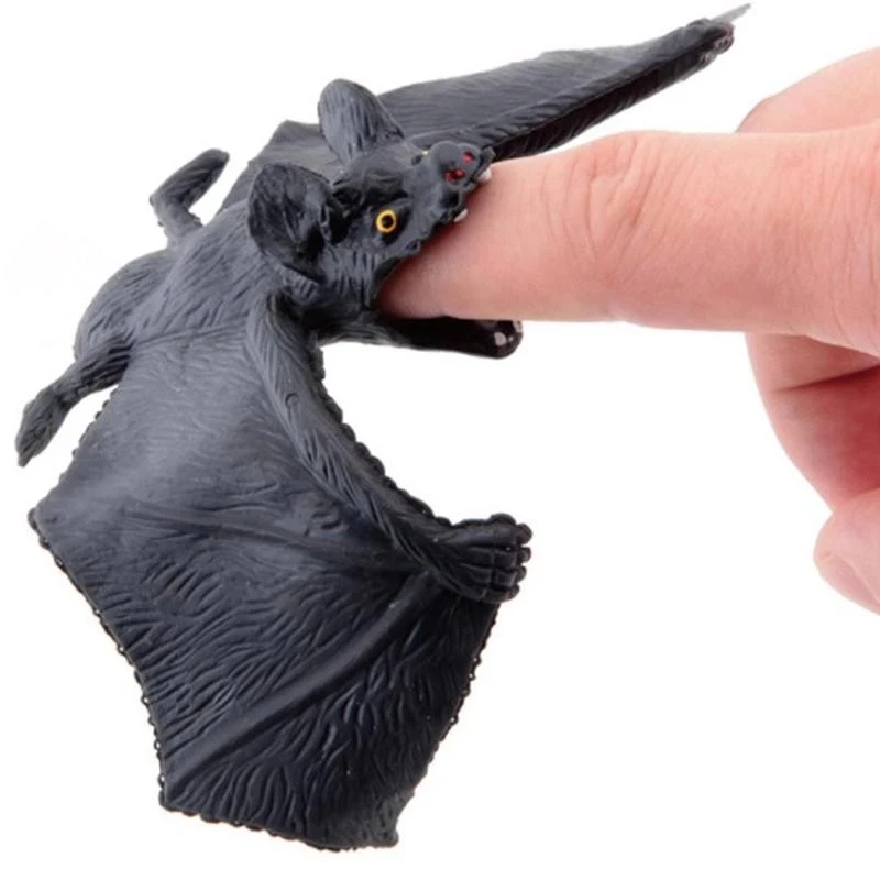 

1pcs Simulation Bats Trick Toys Halloween Decoration Horror Bat Hanging Props Simulation Animal Bats Model Toy Kids Prank Gifts