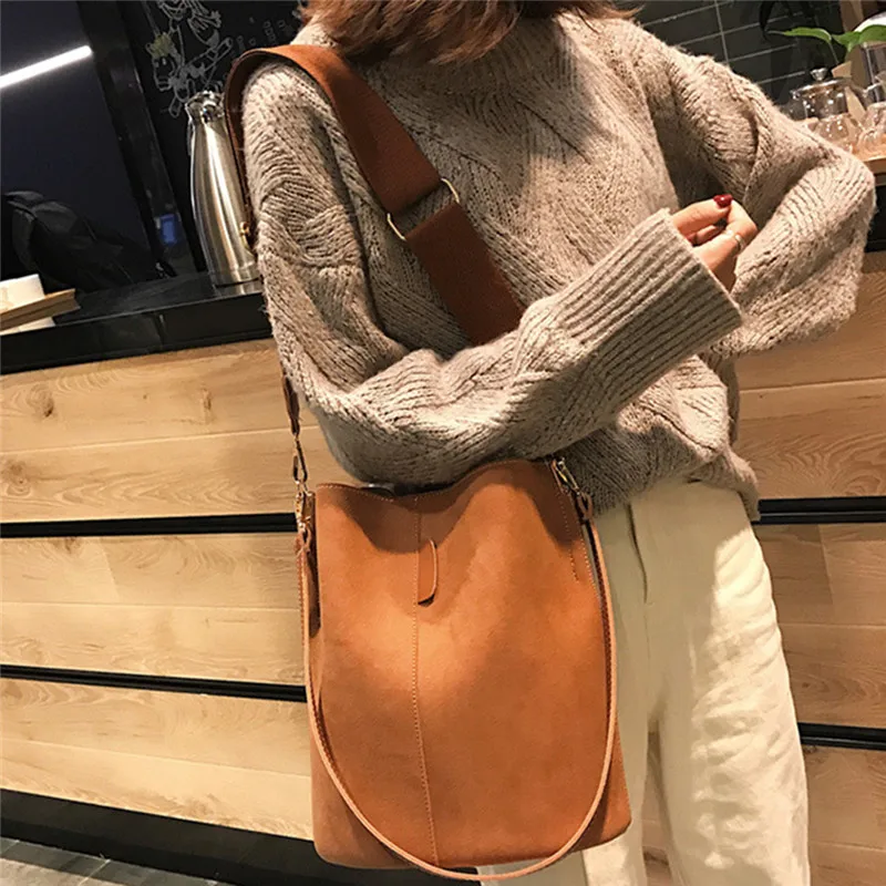 

Messenger Bag Women Bucket Shoulder Bag Large Capacity Vintage Matte PU Leather Lady Handbag Designer