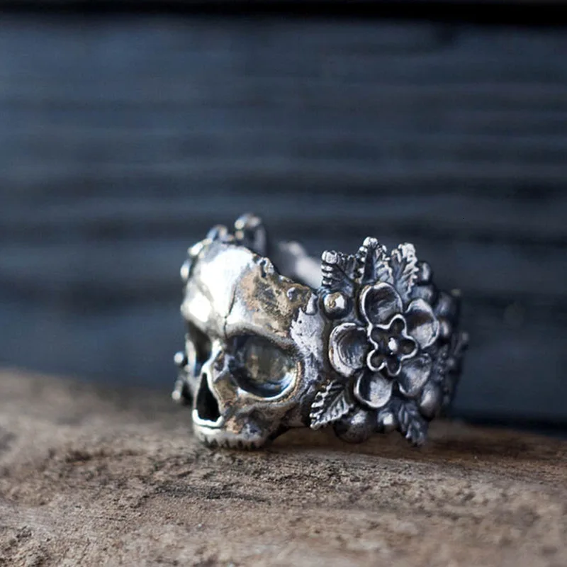 

New Retro Punk Fashion Trend Personality Skull jewelry European And American Wild Creative Gothic Flower Ghost Ring