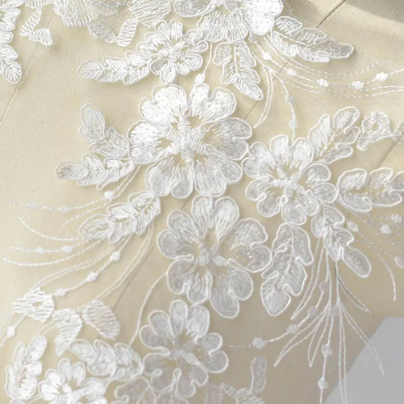 

Lace Embroidery Fabric For Wedding Dresses Luxury Pure White Quality 2021 Sold By Piece Lovely Women Clothing Decoration G639
