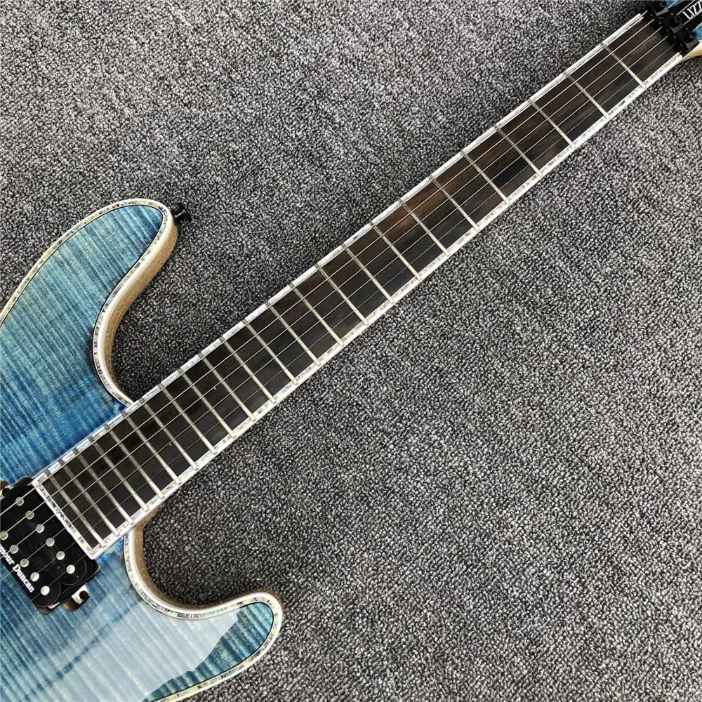 Электрическая гитара с 6 струнами синего пламени клена черная фурнитура для