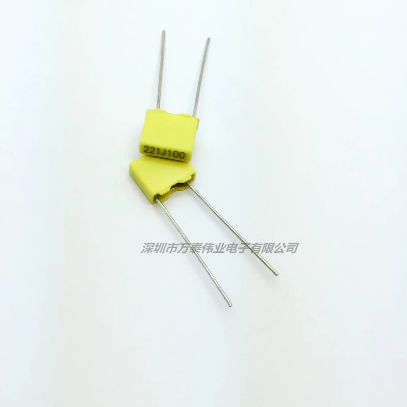 Корректирующий конденсатор небольшого объема 100v221j 221j100v 220pf P5mm квадратный желтый
