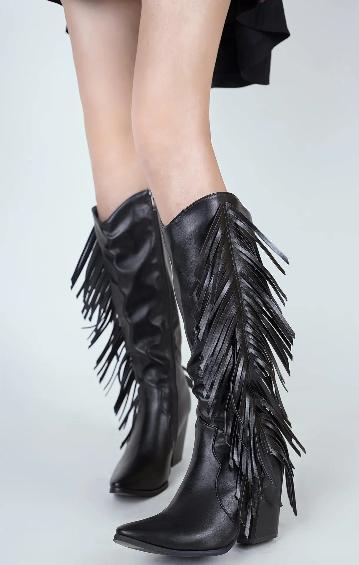 

Large autumn and winter new tassel boots for women