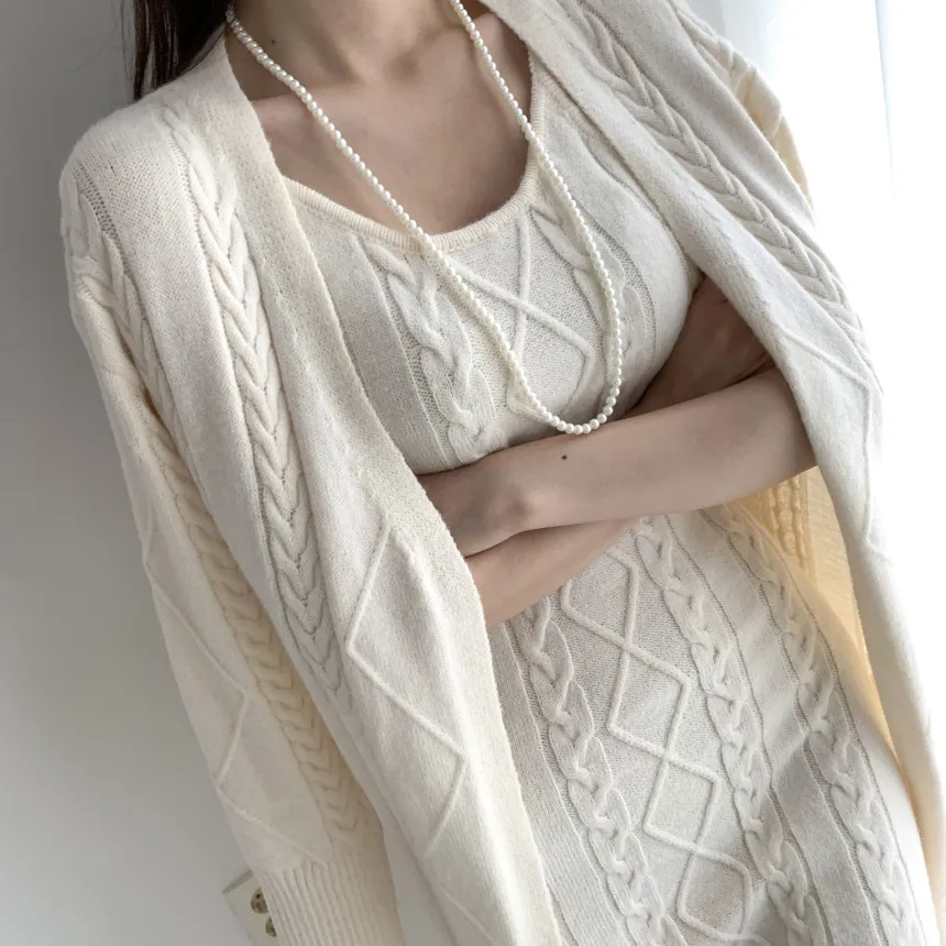 Женский зимний плотный свитер шикарный длинный кардиган с узором косичка +