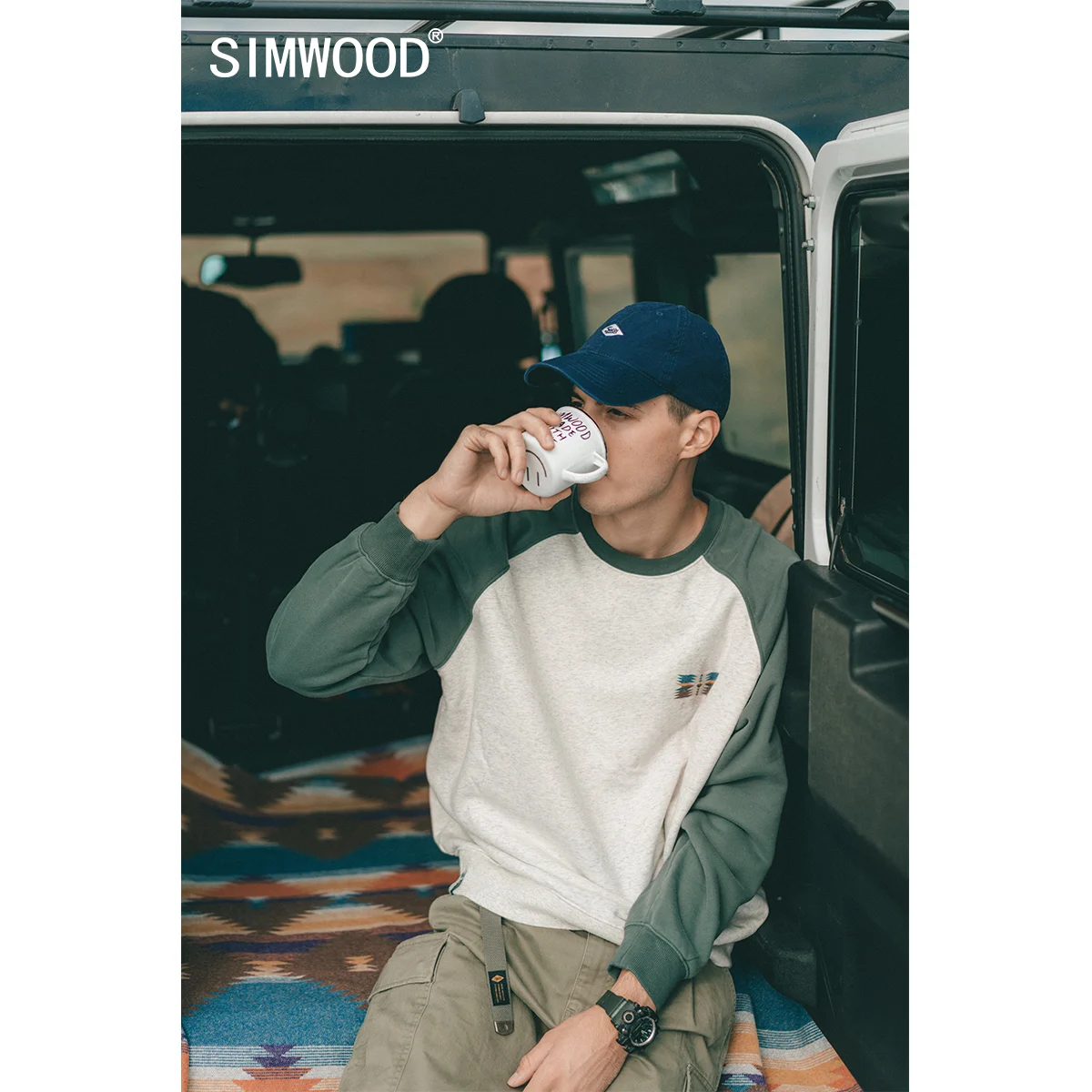 

SIMWOOD 2022 Spring Winter New Contrast Color Raglan Sleeves Oversize Sweatshirts Men Back Pattern Print Warm Fleece Hoodies