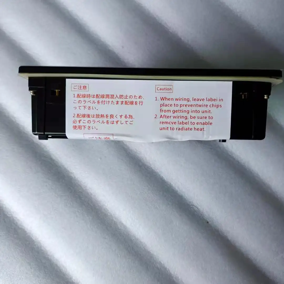 

Fuji Hakko HMI control touch screen V708CD 8.4-inch display DC24V power supply supports RS232/485 communication