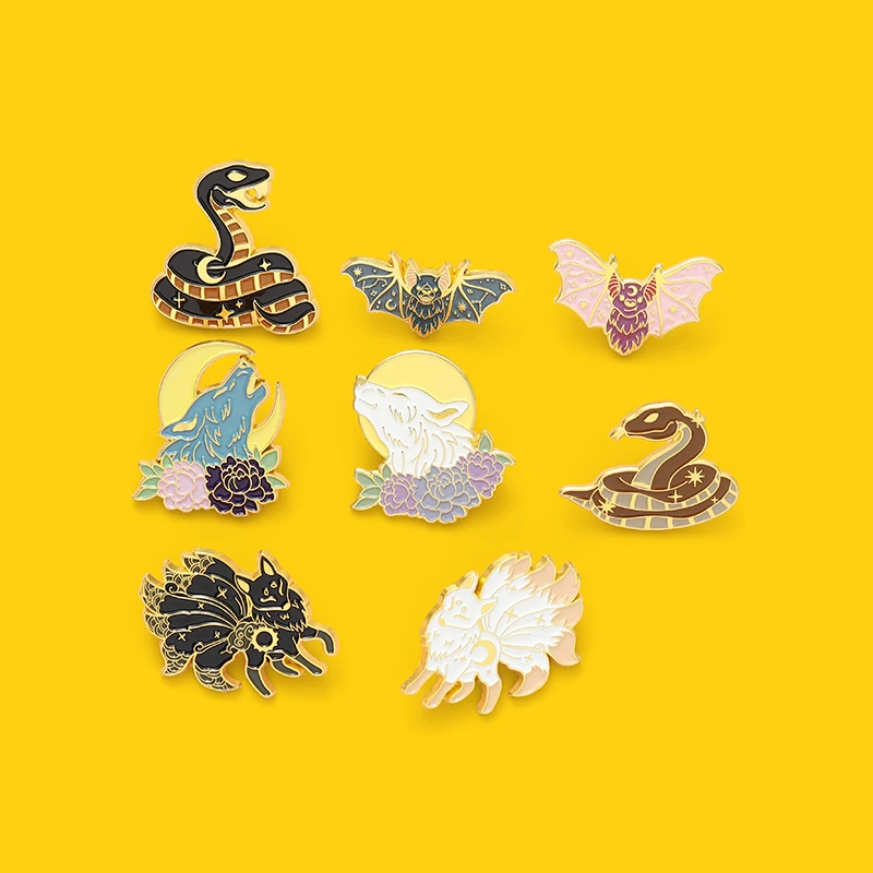 

Animals Enamel Pin Nine Tailed Fox Bat Wolf Snake Deer Brooches Lapel Pin Night Starry Fantasy Forest Badge Jewelry Gift Friend