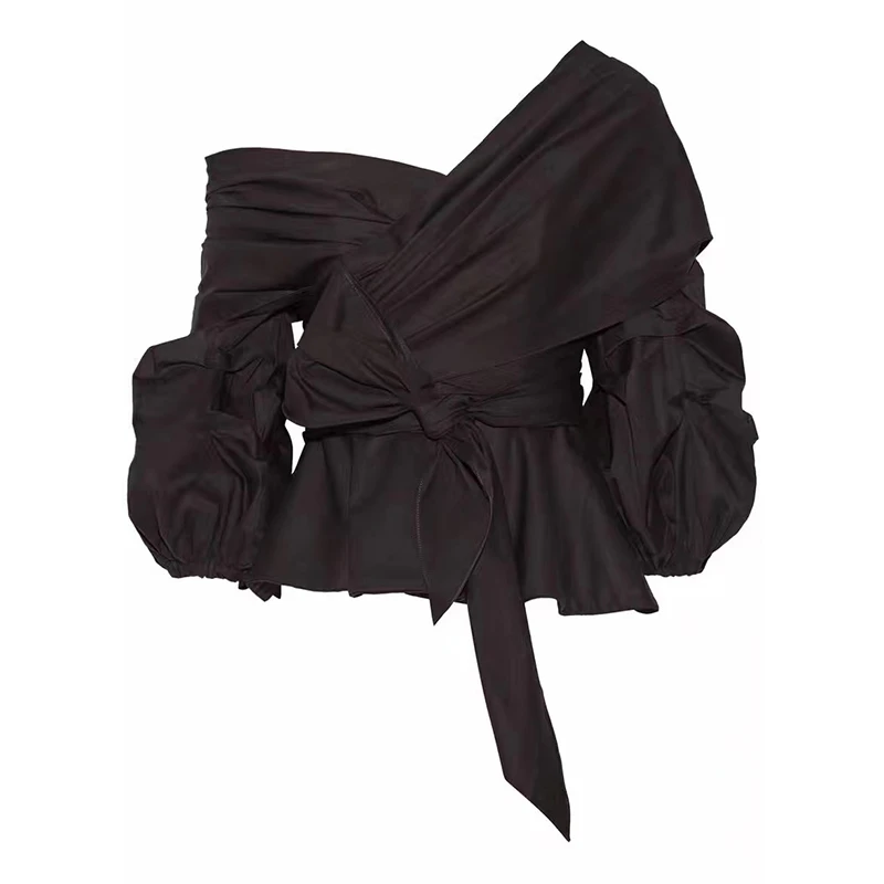 Женская Асимметричная блузка TWOTWINSTYLE белая в полоску с длинными рукавами