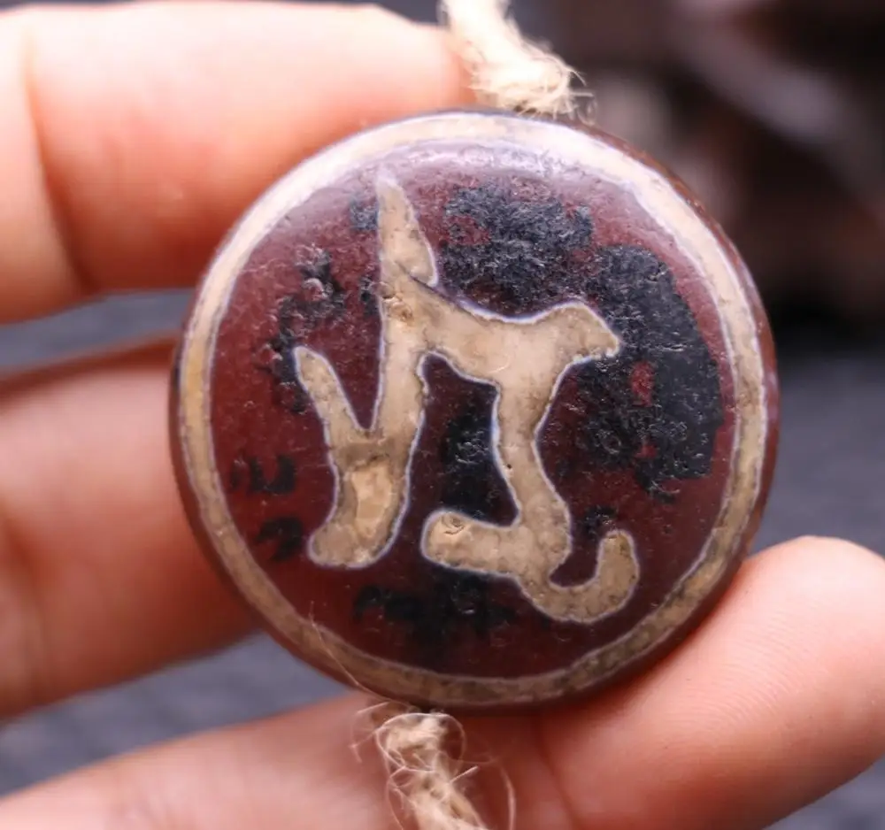 

Magic Tibetan Old Agate OM Totem COIN shape dZi Bead pendant