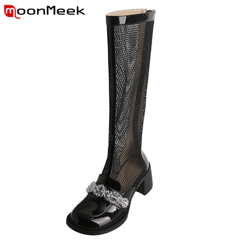 

Женские сапоги с круглым носком, из лакированной кожи