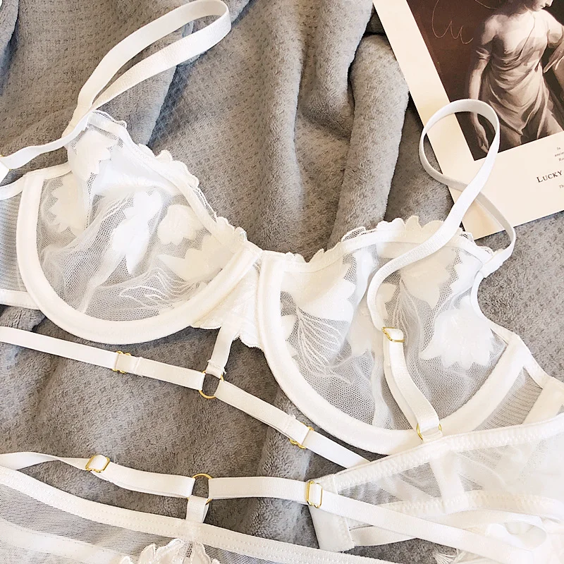 Wriufred Ultra-thin lingerie panty embroidered gauze straps big breasts small soft steel rings gathered underwear set sexy bra