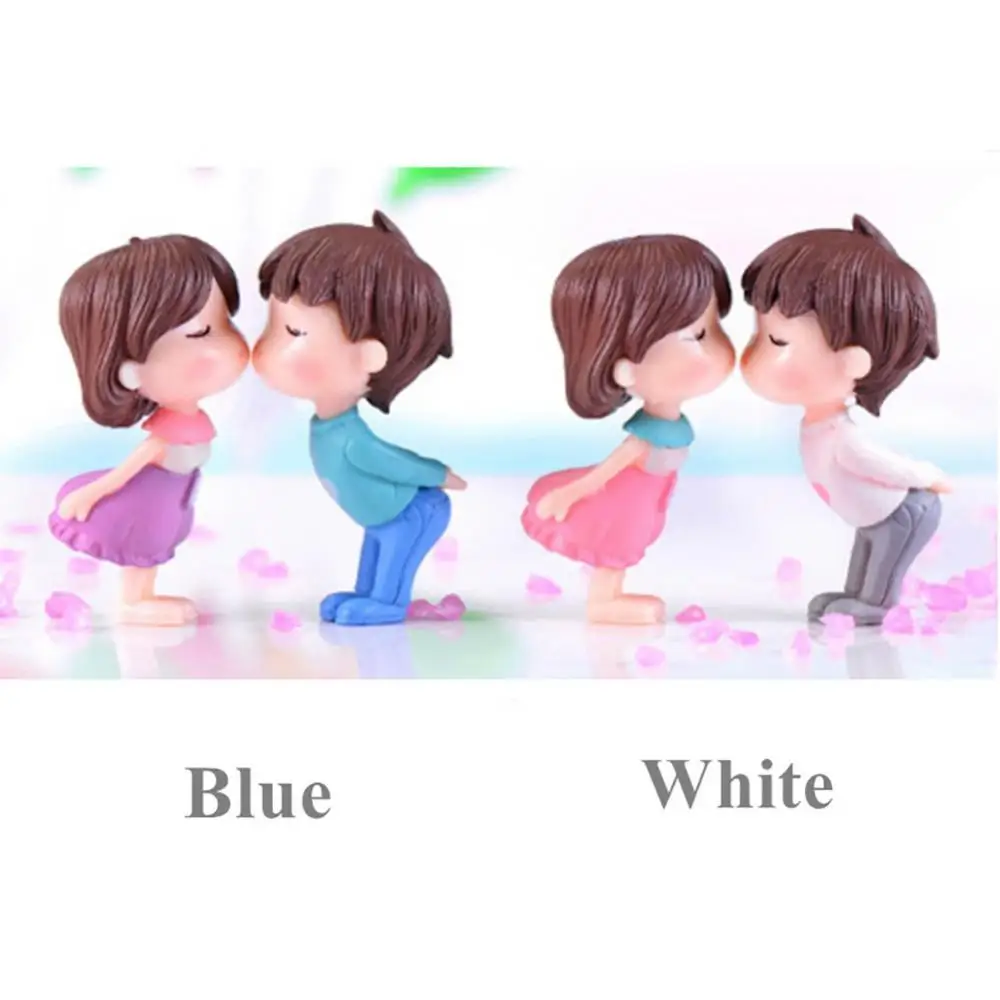 

Hot Sales 2Pcs Kiss Dolls Mini Landscape Ornaments Figurines Fairy Garden Dollhouse Decor