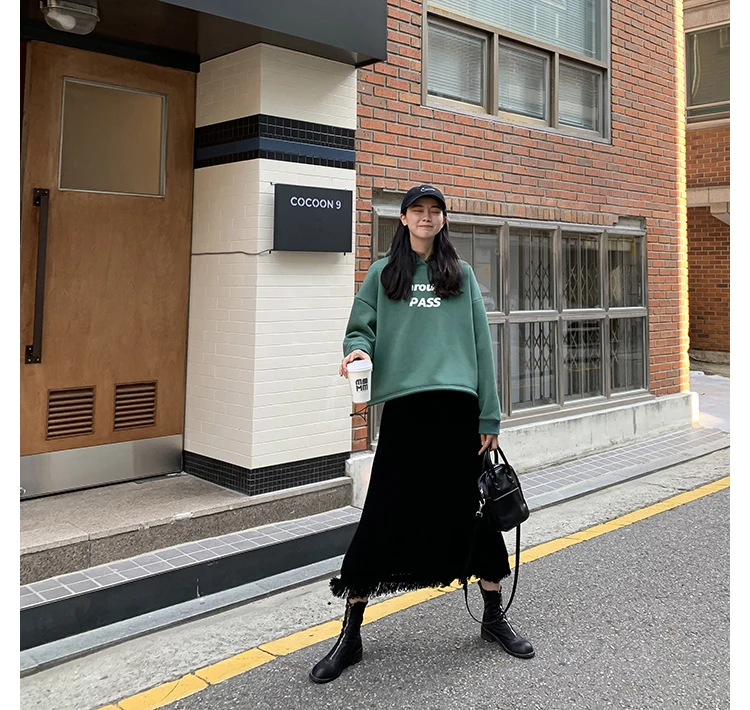 

Stylish Chic Women A-line Tassels Sweater Skirts Mid-Calf New High Waist Loose Female Knitted Skirts Autumn Winter vs489
