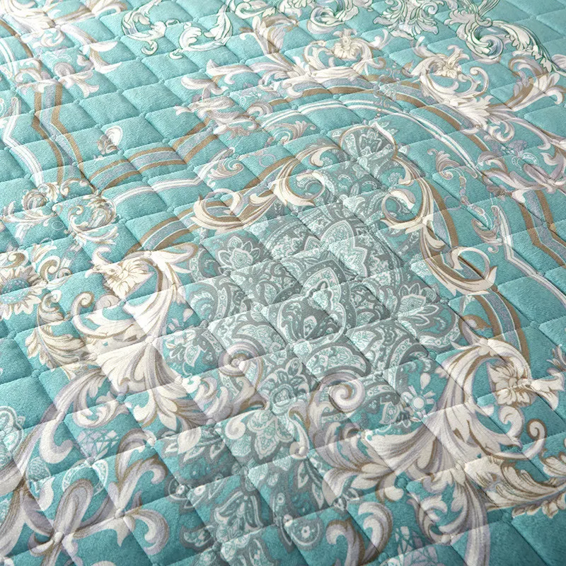 

European Flannel Velvet Printed Bedspread Coverlet King Size Queen Double Quilted Sheet Soft Warm with Two Pillow Shams 3-Piece