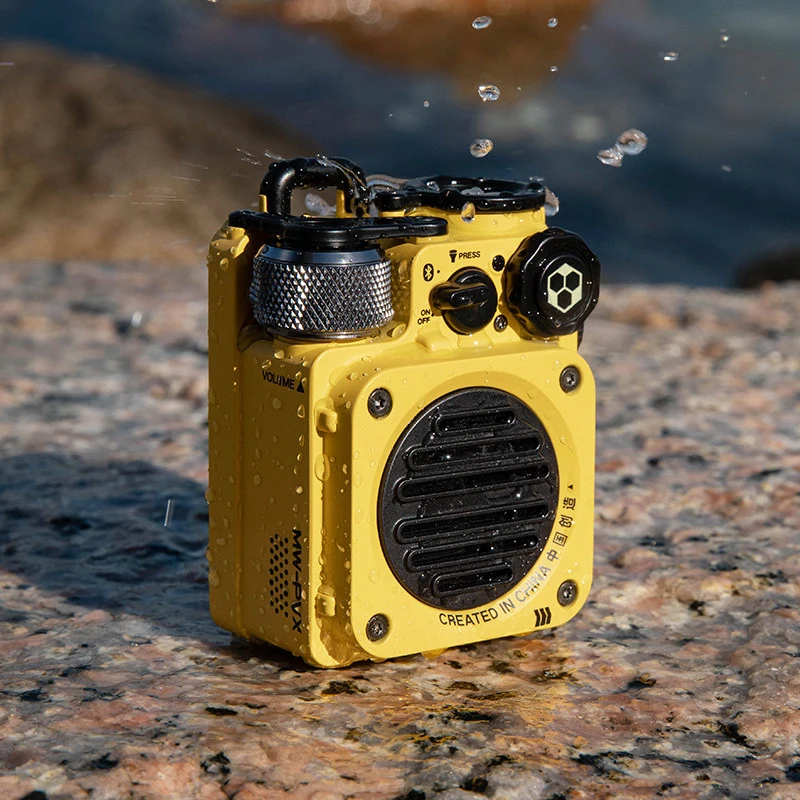 XOB Mao king Wild Mecha желтый беспроводной Bluetooth-динамик радио внешний спортивный