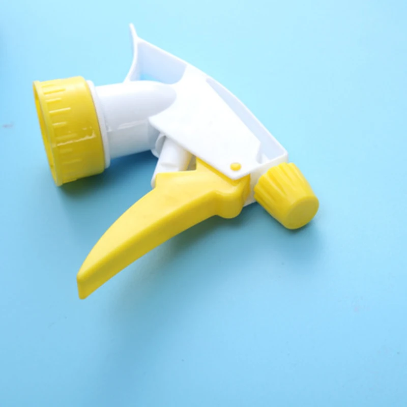 

1PC Hand Buckle Spray Gardening Small Watering Can Universal Small Nozzle 28 Caliber