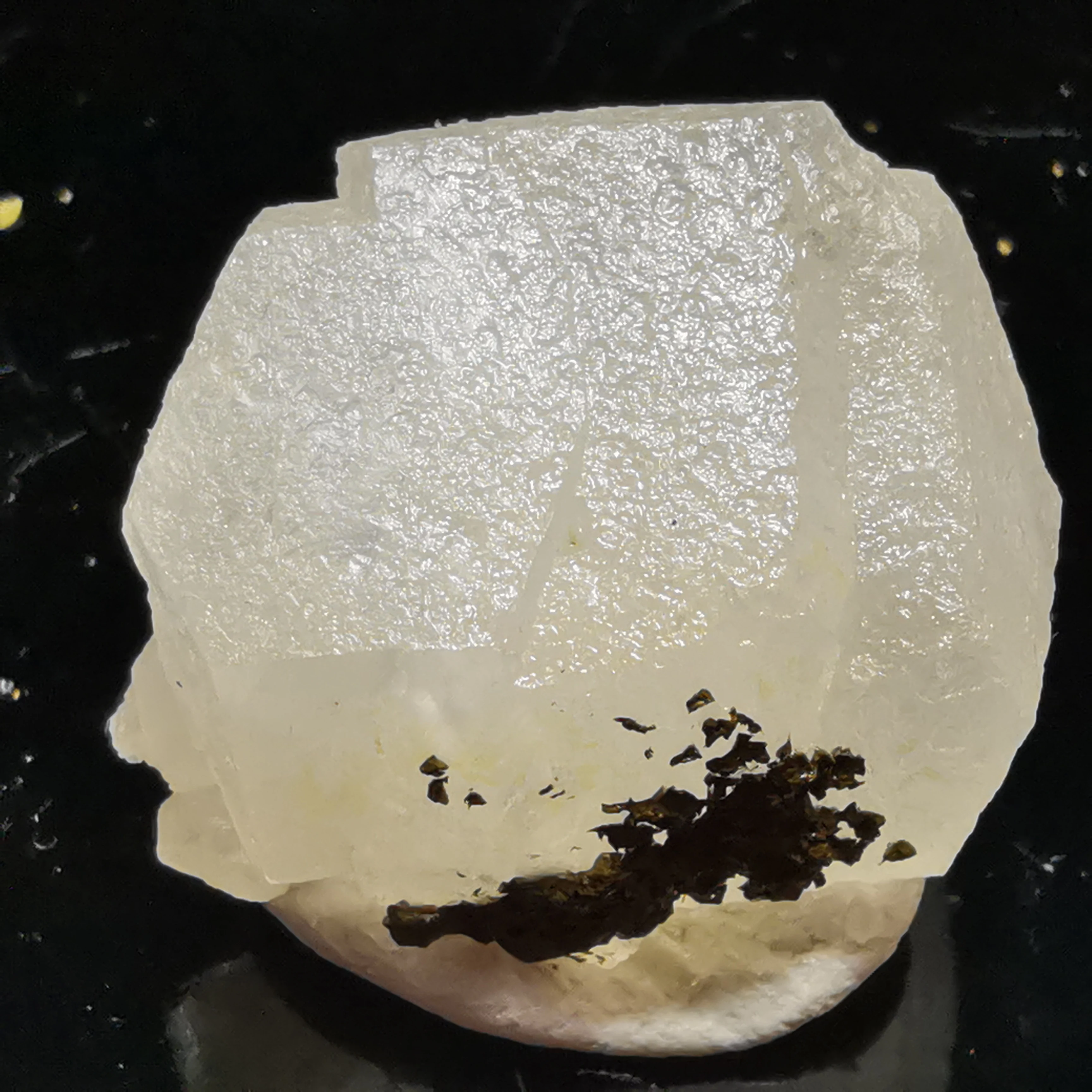 

23.4gRare natural calcite protolith symbiotic energy stone decorated with QUARTZ GEM