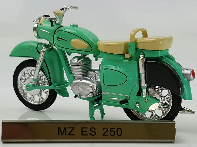 Редкие Специальное предложение 1:24 MZ ES 250 ретро мотоцикл сплав Коллекционная модель